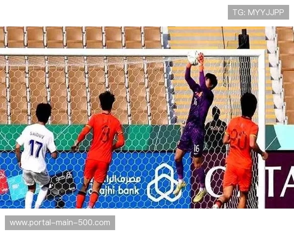 热那亚vs那不勒斯点球制胜瞬间，门将扑救失误成转折